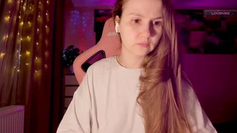 Snapshot of _witch__ chatting on 02/01/25, 07:36 Enni online show from 02/01/25, 07:36