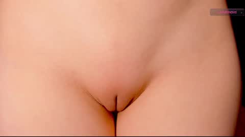 Snapshot of _witch__ chatting on 02/17/25, 01:32 Enni online show from 02/17/25, 01:32