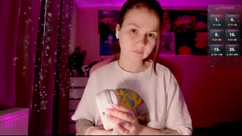 Snapshot of _witch__ chatting on 03/08/25, 07:38 Enni online show from 03/08/25, 07:38