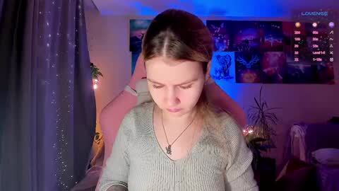 Snapshot of _witch__ chatting on 09/18/25, 06:26 Enni online show from 09/18/25, 06:26