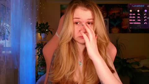 Snapshot of _witch__ chatting on 10/16/25, 06:58 Enni online show from 10/16/25, 06:58