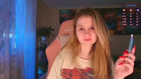 Snapshot of _witch__ chatting on 11/05/25, 10:04 Enni online show from 11/05/25, 10:04