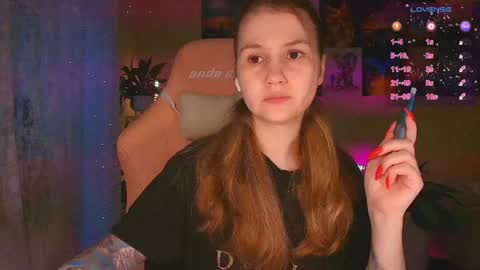 Snapshot of _witch__ chatting on 11/16/25, 07:47 Enni online show from 11/16/25, 07:47