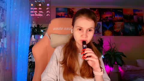 Snapshot of _witch__ chatting on 11/27/25, 08:05 Enni online show from 11/27/25, 08:05