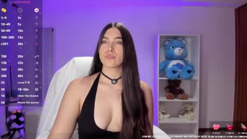 Snapshot of _wtdreamgirl chatting on 05/10/26, 10:42 Luisa online show from 05/10/26, 10:42