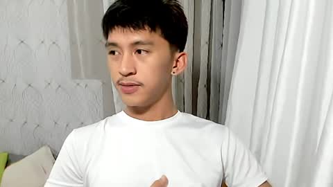 Snapshot of _xxhavefunwithme69_ chatting on 04/20/26, 01:03 Andrei online show from 04/20/26, 01:03