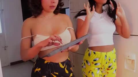 Macca and Ana online show from 01/20/25, 01:11