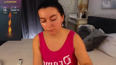 Jasmine online show from 01/04/25, 12:27