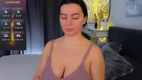 Jasmine online show from 02/14/25, 09:13