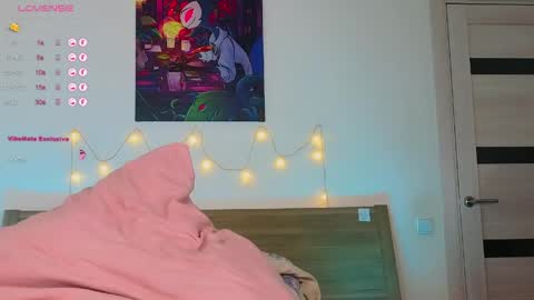 LITTLE FOX online show from 04/04/26, 03:05