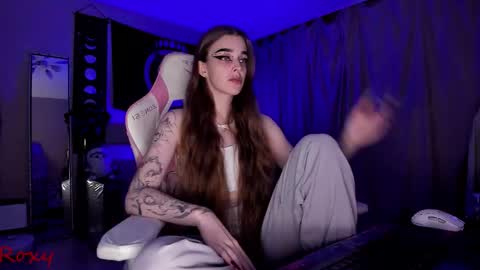 Roxy online show from 10/20/25, 04:29