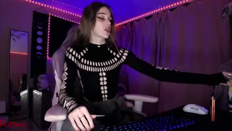 Roxy online show from 04/23/26, 03:14