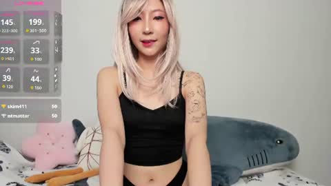 Snapshot of _yuriko chatting on 06/12/26, 10:41 Mia online show from 06/12/26, 10:41