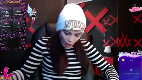 Yuyi online show from 02/06/25, 11:10