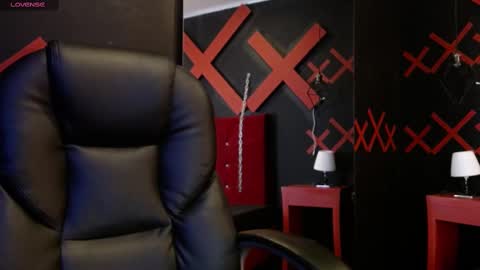 Yuyi online show from 03/06/25, 11:14