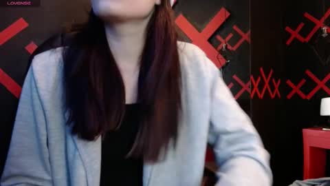 Yuyi online show from 03/09/25, 11:14