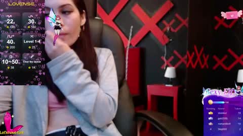 Yuyi online show from 03/09/25, 02:21