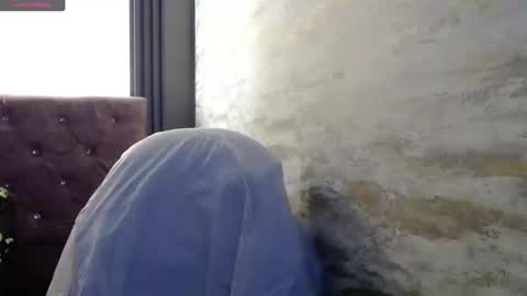 Yuyi online show from 03/12/26, 09:10