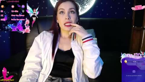 Yuyi online show from 04/30/26, 11:38