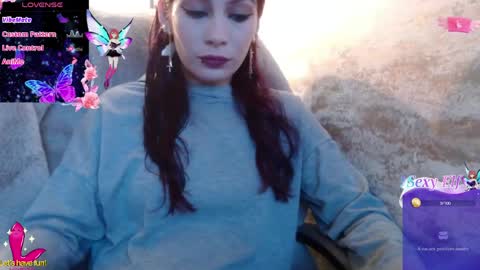 Yuyi online show from 06/04/26, 03:01