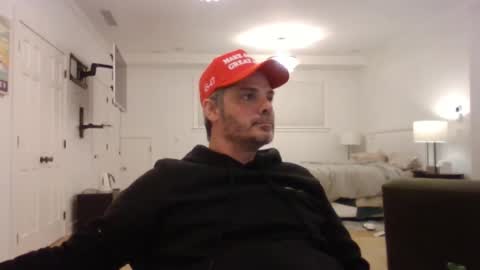 Snapshot of _zeus____ chatting on 01/07/25, 02:42 Zeus online show from 01/07/25, 02:42