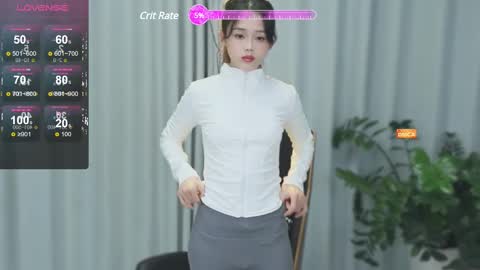 _zizi_ online show from 02/14/25, 05:09