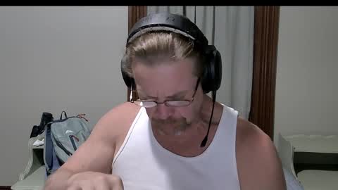 Snapshot of a2le3x867230 chatting on 02/26/25, 01:32 Trisha Monroe Xo and him online show from 02/26/25, 01:32