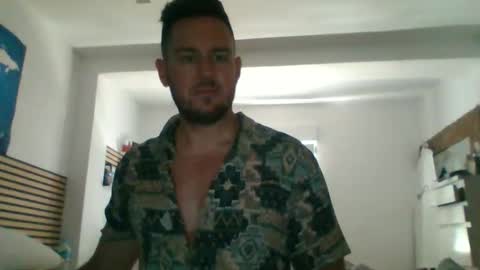 Snapshot of a3cuadros chatting on 06/10/26, 04:50 a3cuadros online show from 06/10/26, 04:50