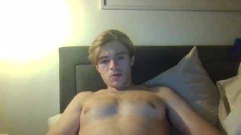 Snapshot of a537396 chatting on 11/03/25, 06:25 a537396 online show from 11/03/25, 06:25