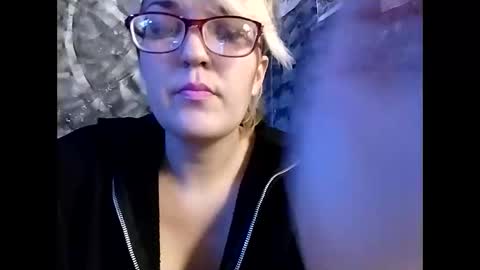 Bree Anna online show from 12/21/24, 06:02