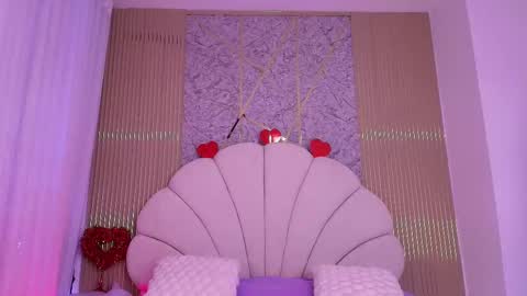 Aisha online show from 03/02/26, 12:01