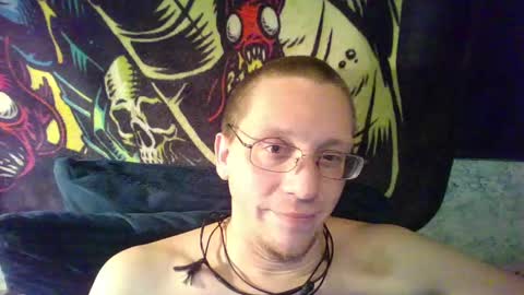 Snapshot of a_bored_dragon chatting on 03/10/25, 03:20 A Bored Dragon online show from 03/10/25, 03:20