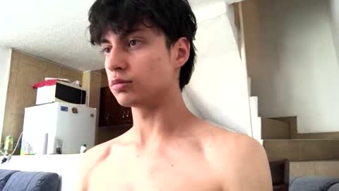 a littlee bear online show from 12/15/25, 03:38