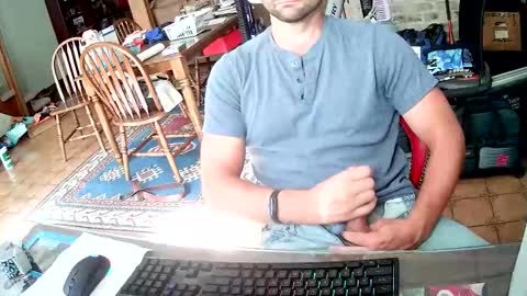 Snapshot of a_wittol_one chatting on 10/22/25, 05:56 a_wittol_one online show from 10/22/25, 05:56