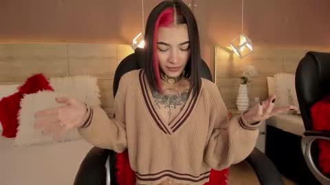 Luni  online show from 02/02/26, 03:33