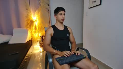Snapshot of aa_xel chatting on 10/02/25, 01:45 Axel online show from 10/02/25, 01:45