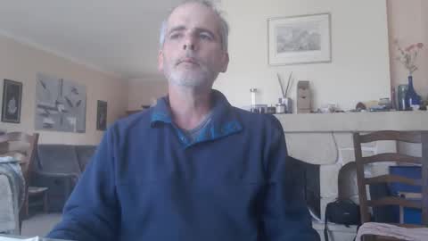 Snapshot of aalex1717 chatting on 05/05/26, 06:21 Aalex1717 online show from 05/05/26, 06:21