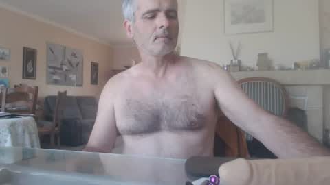Snapshot of aalex1717 chatting on 07/05/26, 06:09 Aalex1717 online show from 07/05/26, 06:09