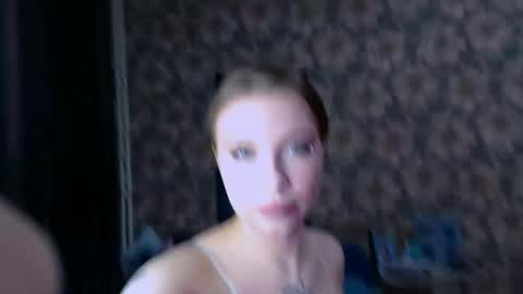 Snapshot of aalicebubble chatting on 10/15/25, 12:49 Alice online show from 10/15/25, 12:49