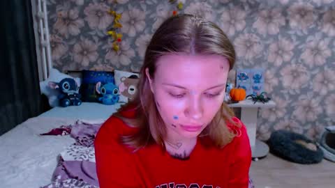 Snapshot of aalicebubble chatting on 10/29/25, 11:06 Alice online show from 10/29/25, 11:06