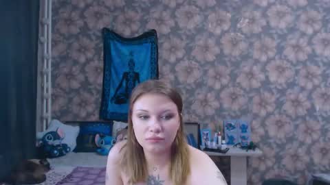 Snapshot of aalicebubble chatting on 11/17/25, 11:16 Alice online show from 11/17/25, 11:16