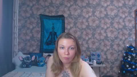 Snapshot of aalicebubble chatting on 01/06/26, 01:53 Alice online show from 01/06/26, 01:53