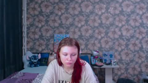 Snapshot of aalicebubble chatting on 06/23/26, 06:17 Alice online show from 06/23/26, 06:17