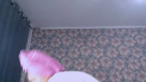 Snapshot of aalicebubble chatting on 07/07/26, 01:59 Alice online show from 07/07/26, 01:59