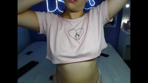 Snapshot of aangel996 chatting on 04/30/26, 03:57 Laura y Angel online show from 04/30/26, 03:57