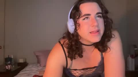 sluttyemmie online show from 09/13/25, 03:06