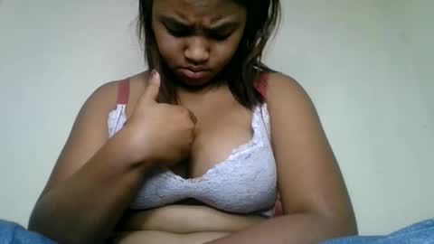 aariciah online show from 05/11/26, 08:06