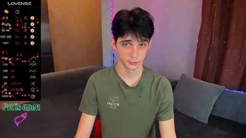 Aaron Bang online show from 11/30/25, 10:14