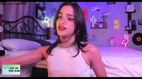 Snapshot of aaron_darkus chatting on 02/10/26, 03:38 Aaron online show from 02/10/26, 03:38