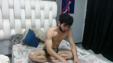 aaron_jones_1 online show from 05/23/26, 04:50